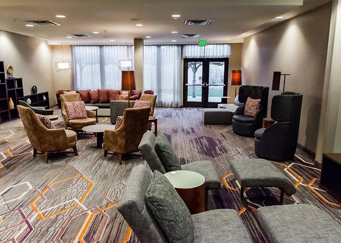 Courtyard By Marriott Lafayette
