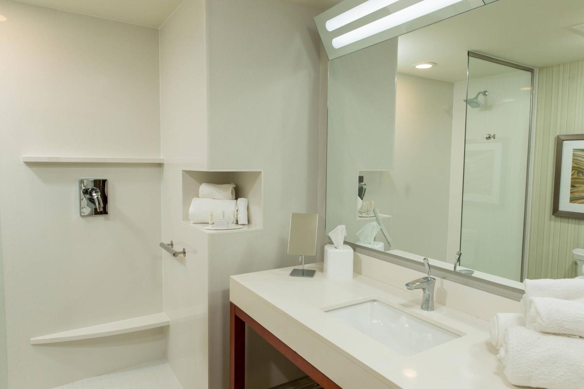 Courtyard By Marriott