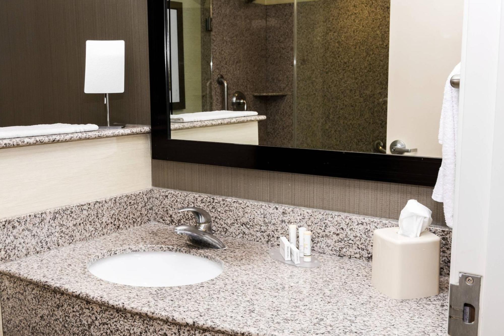 Courtyard By Marriott 3*