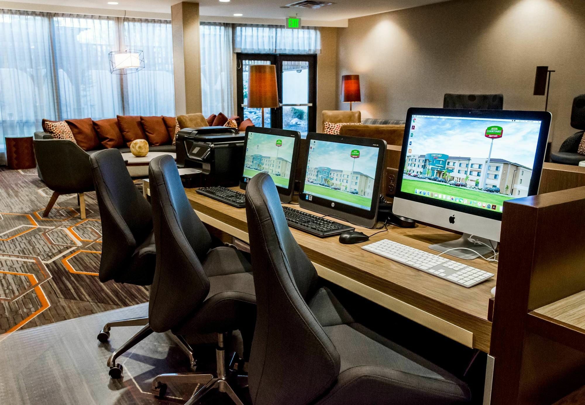 Courtyard By Marriott Hotel 3*