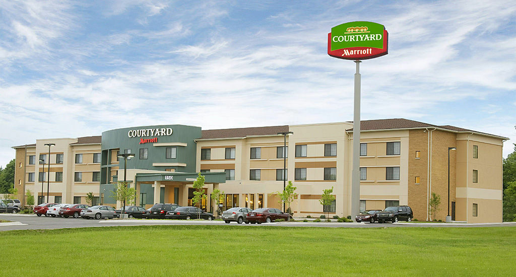 Courtyard By Marriott 3*